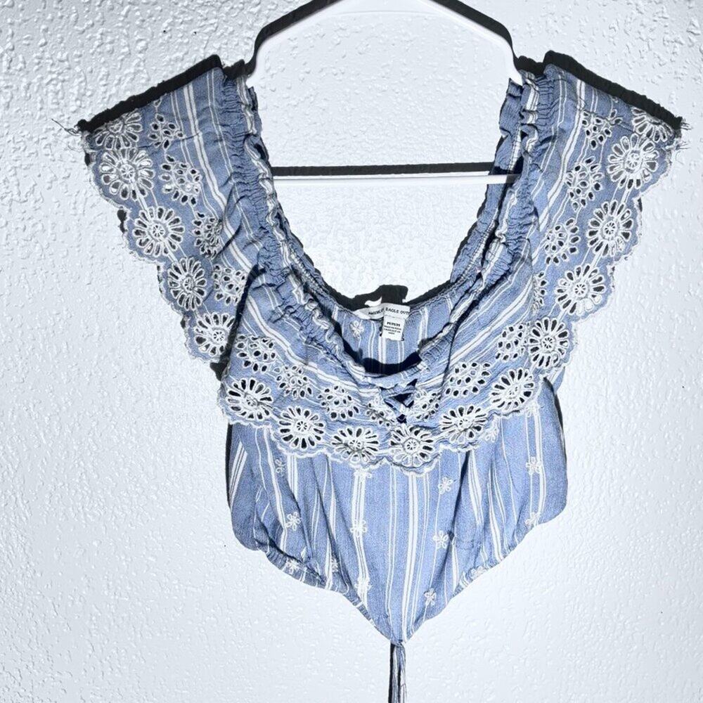 American Eagle Outfitters off-the-shoulder blouse in size Medium.